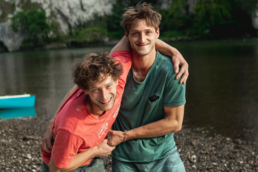 Philipp Philipp und Moritz Hans sind Markenbotschafter von Bergzeit. Foto: Vincent Weinbeer l SSMund Moritz Hans. Foto: Vincent Weinbeer